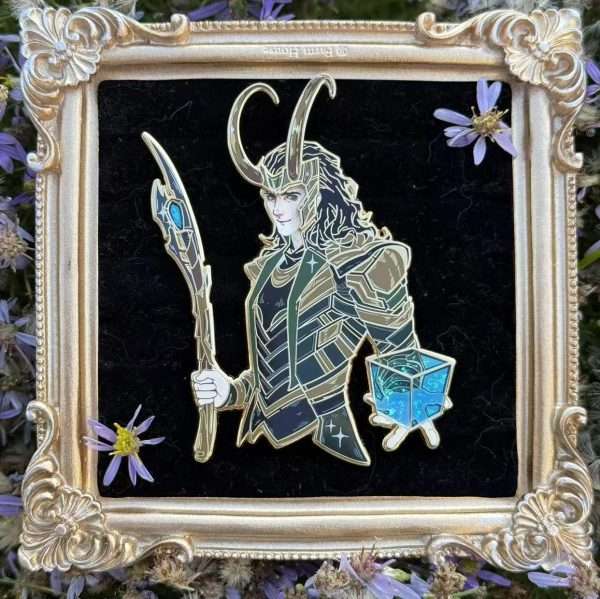 King Loki with magnetic attachment